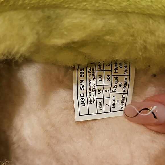 Ugg Tasman Slippers Size 7 - Picture 4 of 4